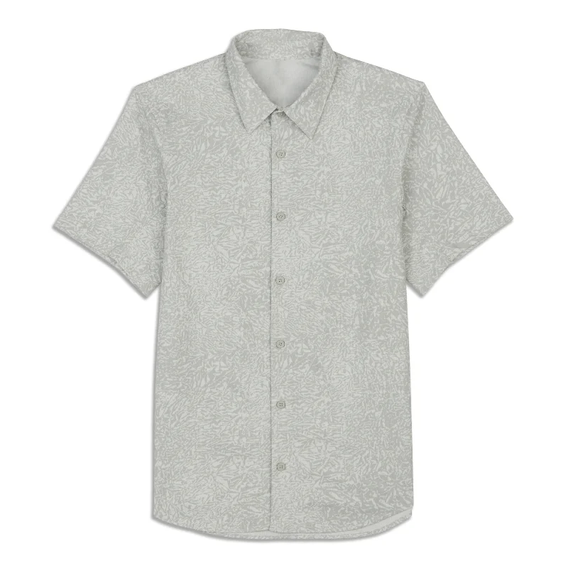 Airing Easy Short-Sleeve Shirt - Resale Minimalist Men's Casual  Minimalist Men's Casual 