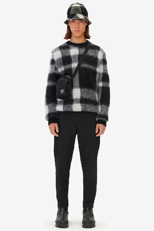 MAISON KITSUNE BRUSHED MOHAIR CHECK PULLOVER BLACK WHITE CHECK Confident Men's Power Confident Men's Power