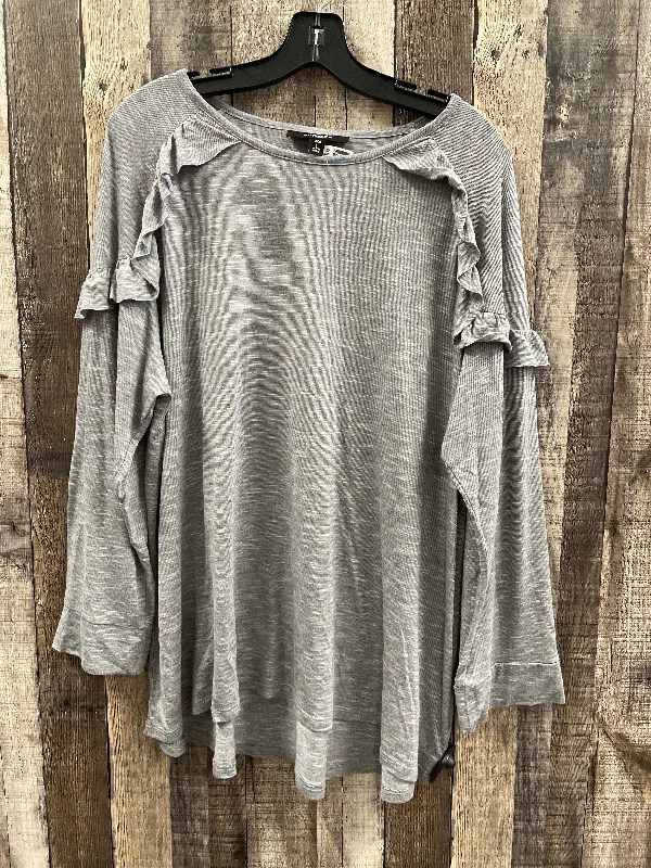 Top Long Sleeve By Chelsea Studio In Grey, Size: L Organic