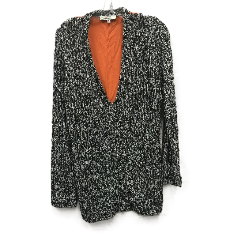 Black & White Sweater Cardigan By Robert Rodriguez, Size: M Tailored